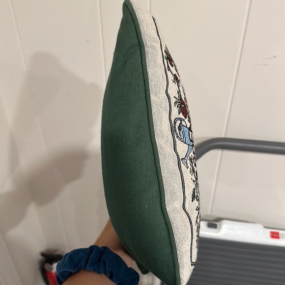 Vintage Tapestry Pillow “Gardeners Know the Best Dirt” - Picture 5 of 9